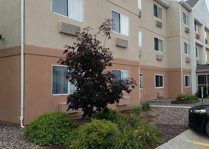 Americinn By Wyndham Airport Quad Cities