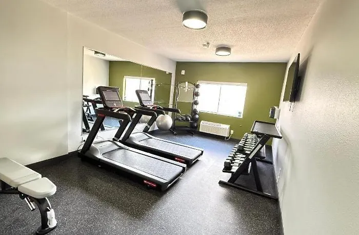 Americinn By Wyndham Airport Quad Cities Hotel
