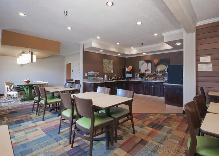 Americinn By Wyndham Airport Quad Cities 3*