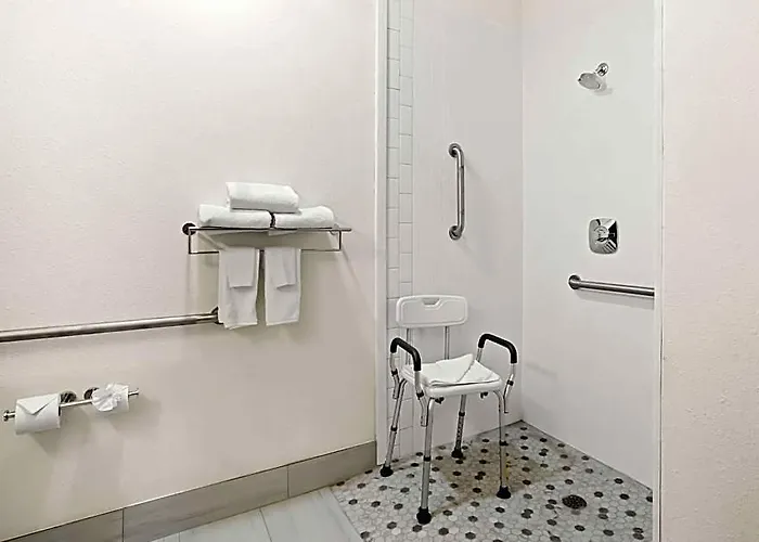 Americinn By Wyndham Airport Quad Cities