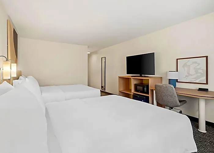 Americinn By Wyndham Airport Quad Cities Hotel 3*