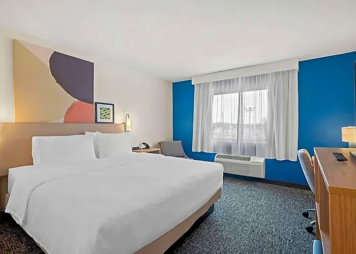Americinn By Wyndham Airport Quad Cities 3*