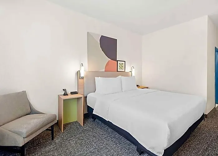 Hotel Americinn By Wyndham Airport Quad Cities