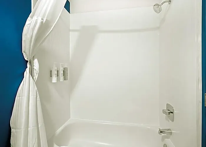 Americinn By Wyndham Airport Quad Cities Hotel 3*