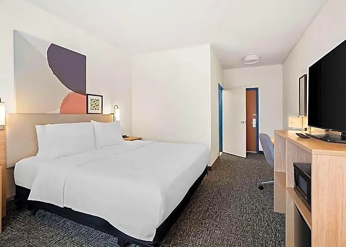 Hotel Americinn By Wyndham Airport Quad Cities Moline