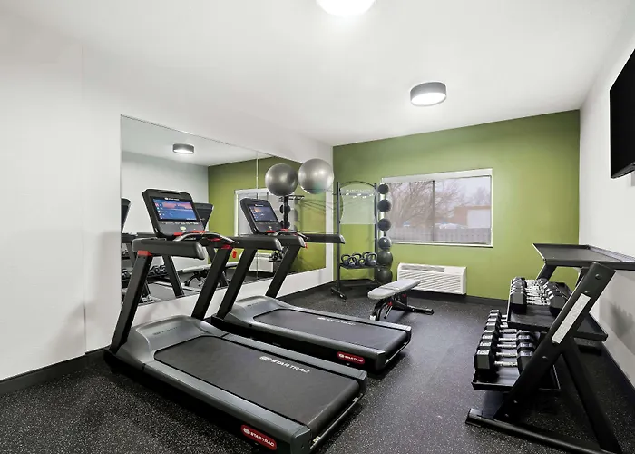 Americinn By Wyndham Airport Quad Cities Moline